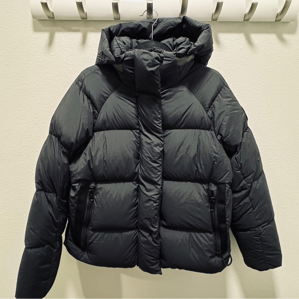 Canada Goose Junction Down Parka / Size M / Black